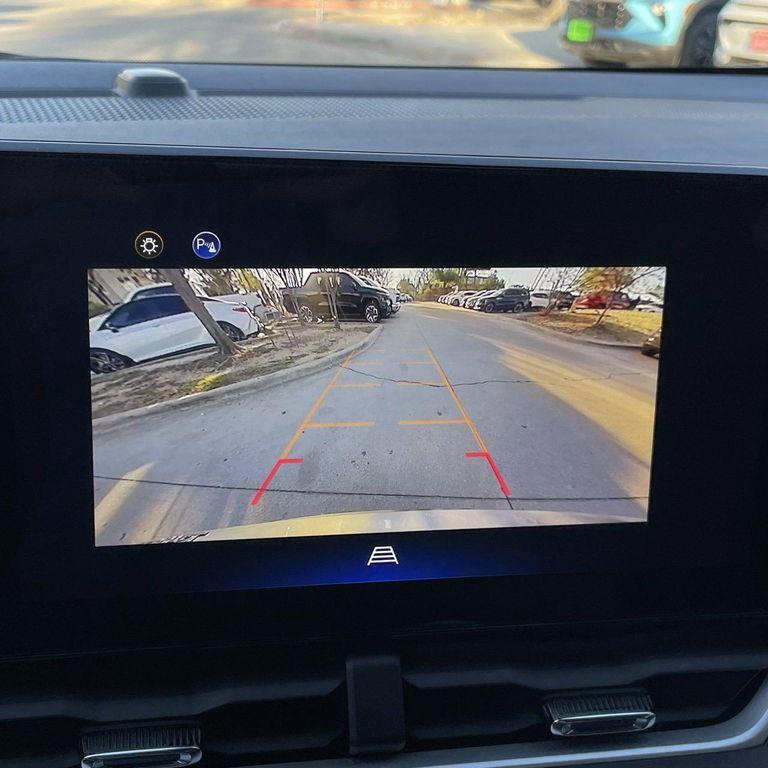 used 2025 Chevrolet Equinox car, priced at $23,547