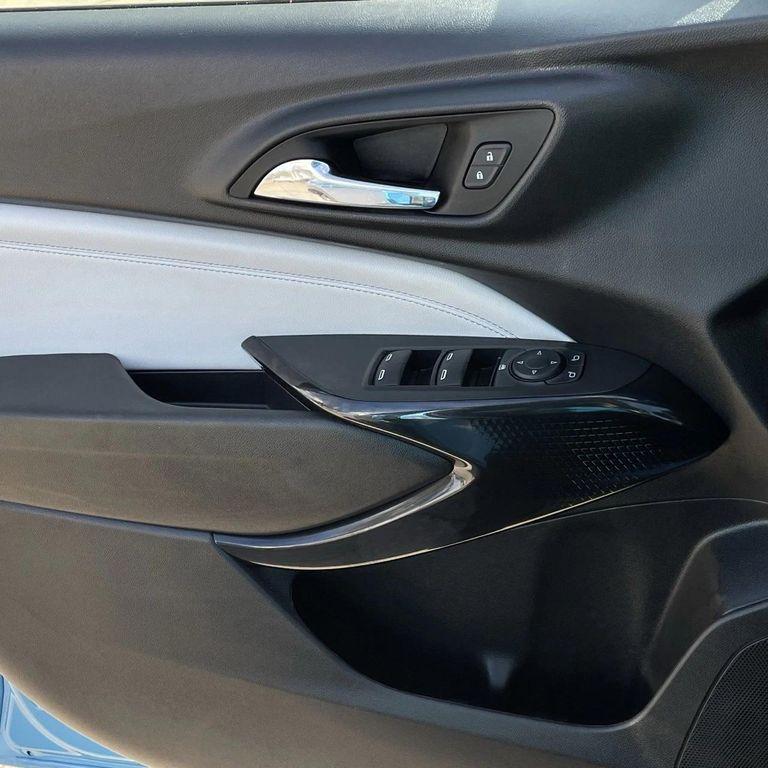 used 2025 Chevrolet Trax car, priced at $20,943