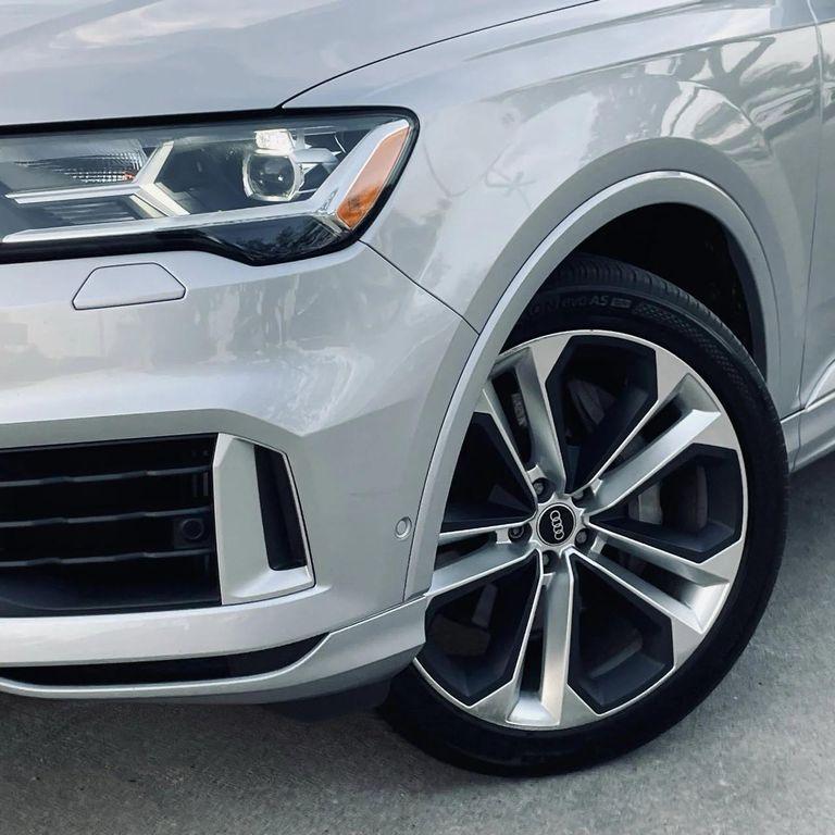 used 2022 Audi Q7 car, priced at $25,115