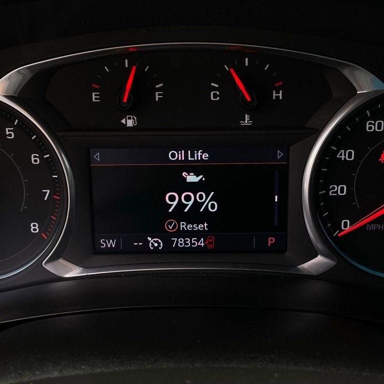 used 2020 Chevrolet Traverse car, priced at $23,641