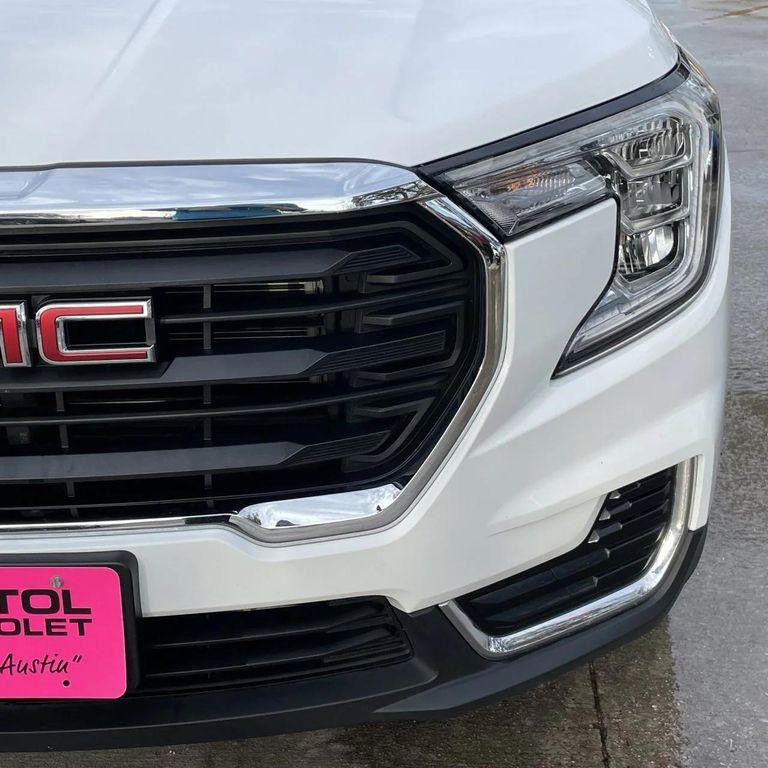 used 2024 GMC Terrain car, priced at $20,425