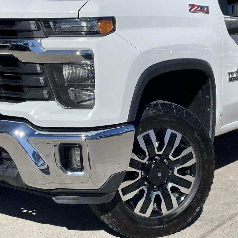 used 2024 Chevrolet Silverado 2500 car, priced at $48,172