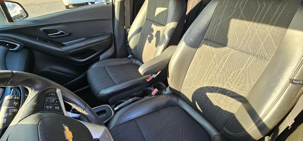 used 2022 Chevrolet Trax car, priced at $16,980