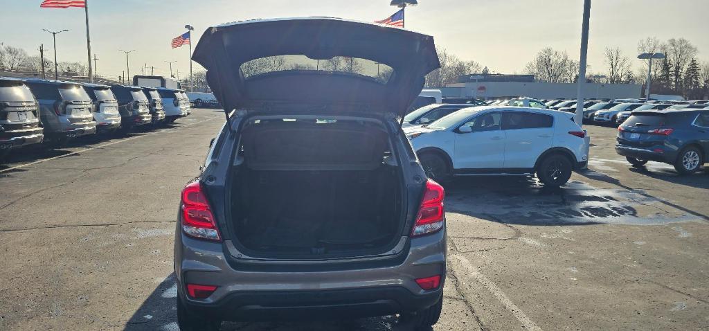 used 2022 Chevrolet Trax car, priced at $16,980