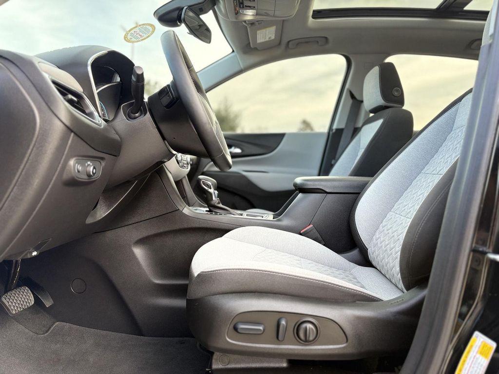 used 2023 Chevrolet Equinox car, priced at $22,300