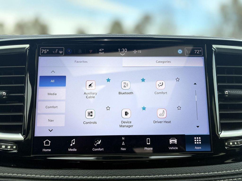 used 2025 Chrysler Pacifica car, priced at $37,500