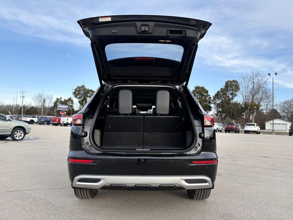 used 2023 Mitsubishi Outlander car, priced at $19,888