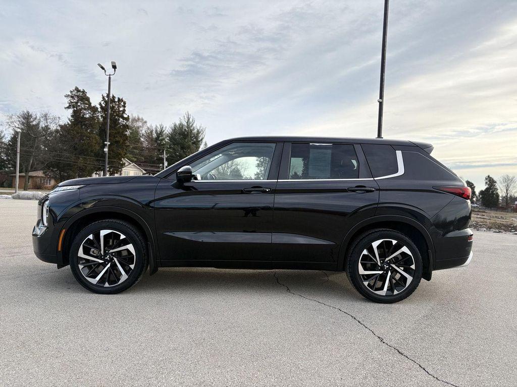 used 2023 Mitsubishi Outlander car, priced at $19,888