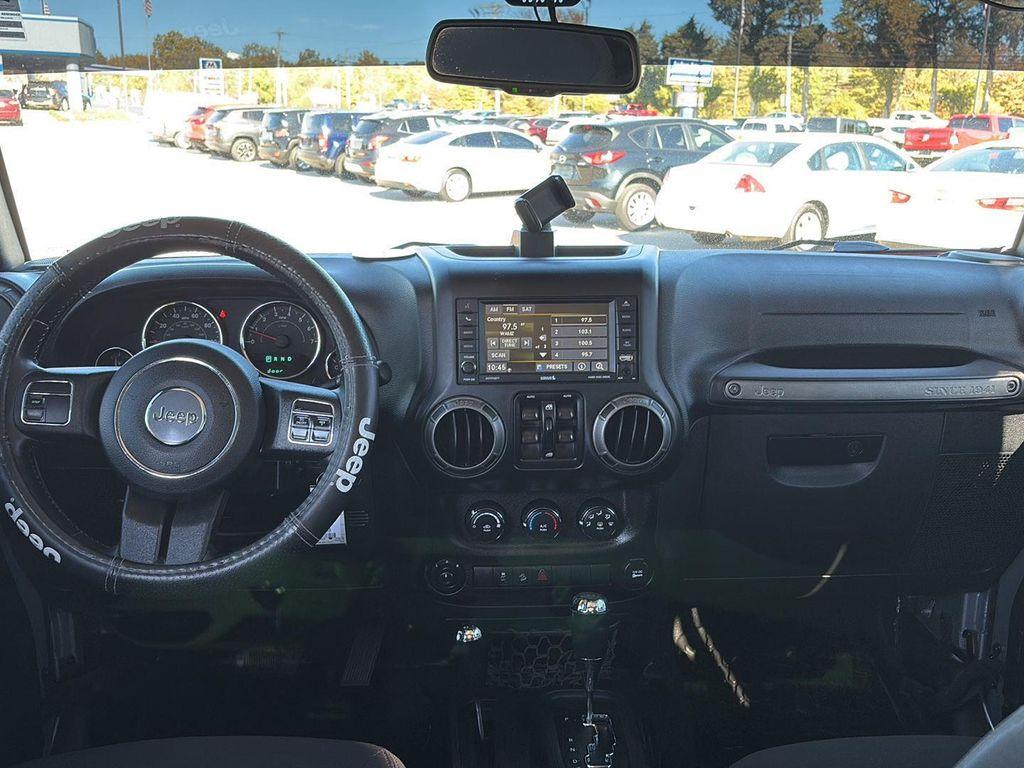 used 2015 Jeep Wrangler Unlimited car, priced at $13,900