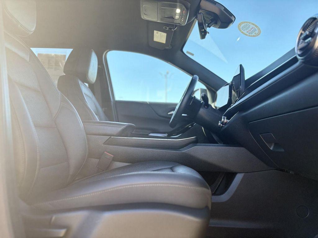 used 2025 Chevrolet Equinox car, priced at $24,400