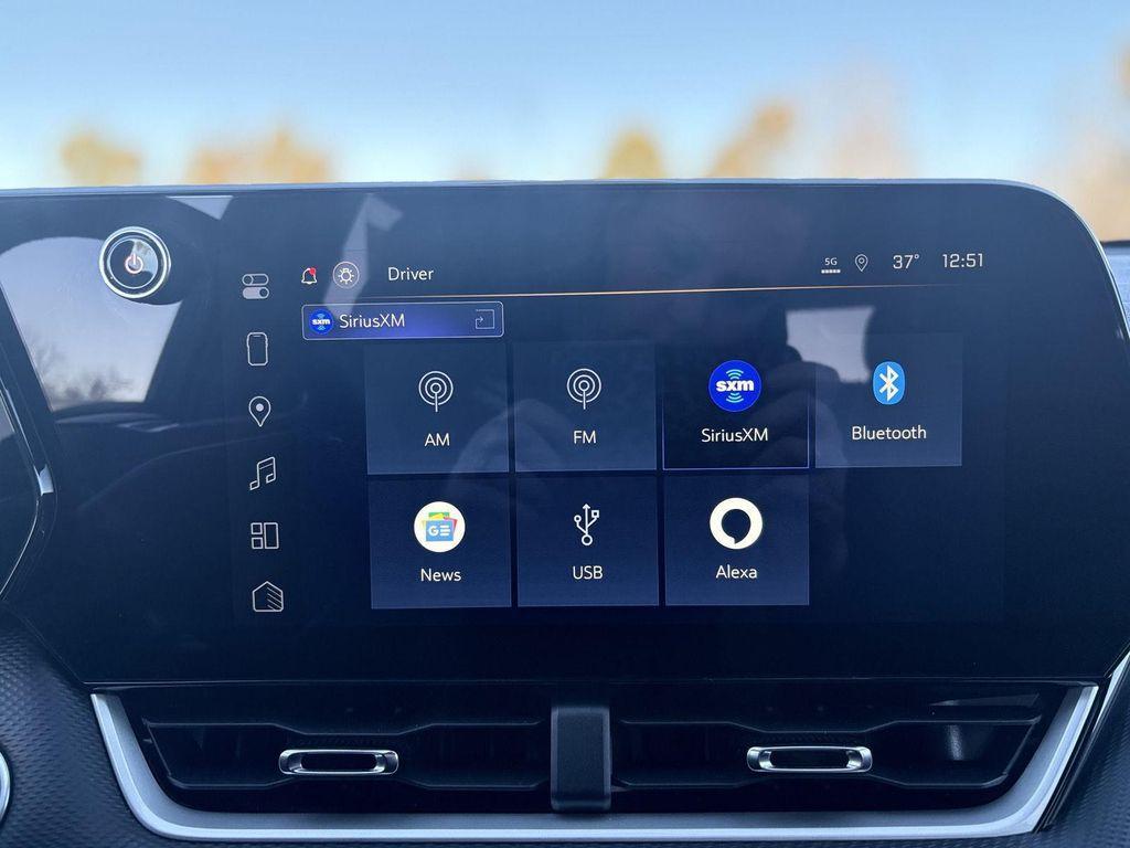 used 2025 Chevrolet Equinox car, priced at $24,400