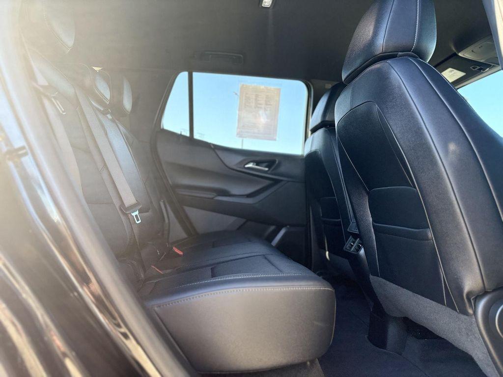 used 2025 Chevrolet Equinox car, priced at $24,400