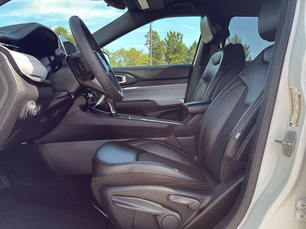 used 2024 Jeep Compass car, priced at $21,400