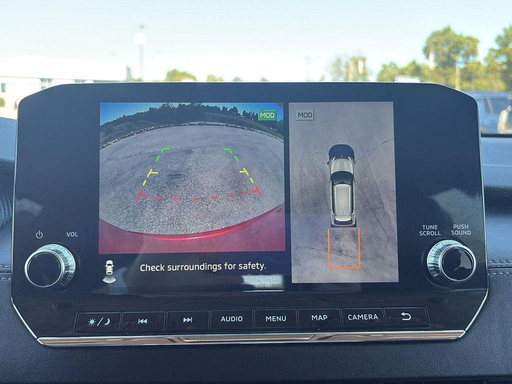 used 2024 Mitsubishi Outlander car, priced at $22,232