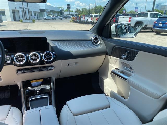 used 2025 Mercedes-Benz GLA 250 car, priced at $39,142