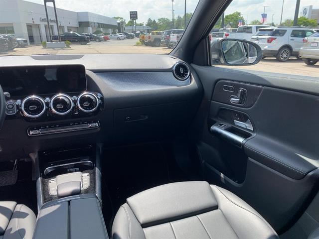 used 2021 Mercedes-Benz GLA 250 car, priced at $23,270