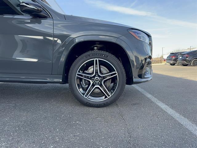 new 2026 Mercedes-Benz GLS 450 car, priced at $97,450