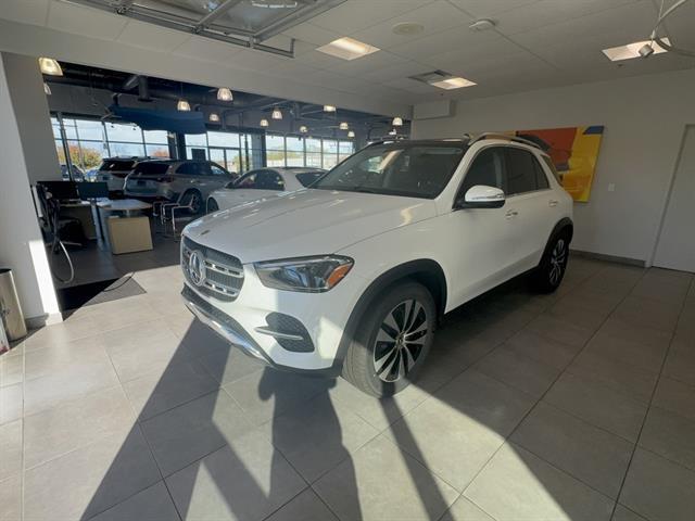 new 2025 Mercedes-Benz GLE 350 car, priced at $70,315