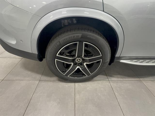 new 2025 Mercedes-Benz GLC 300 car, priced at $68,625