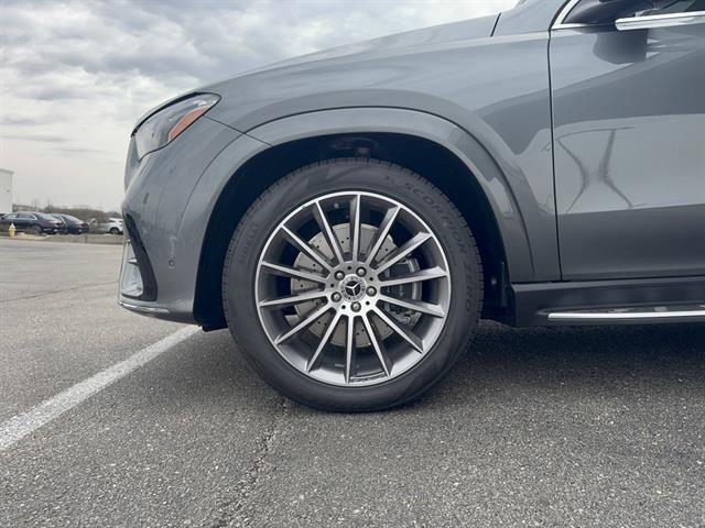 new 2026 Mercedes-Benz GLE 450 car, priced at $85,095