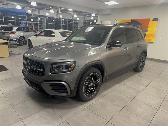 new 2025 Mercedes-Benz GLB 250 car, priced at $57,700