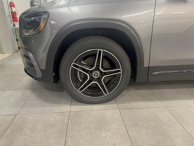 new 2025 Mercedes-Benz GLB 250 car, priced at $57,700