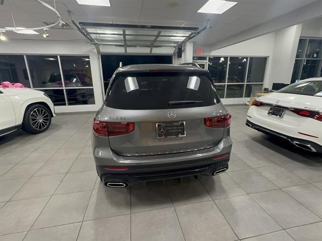 new 2025 Mercedes-Benz GLB 250 car, priced at $57,700