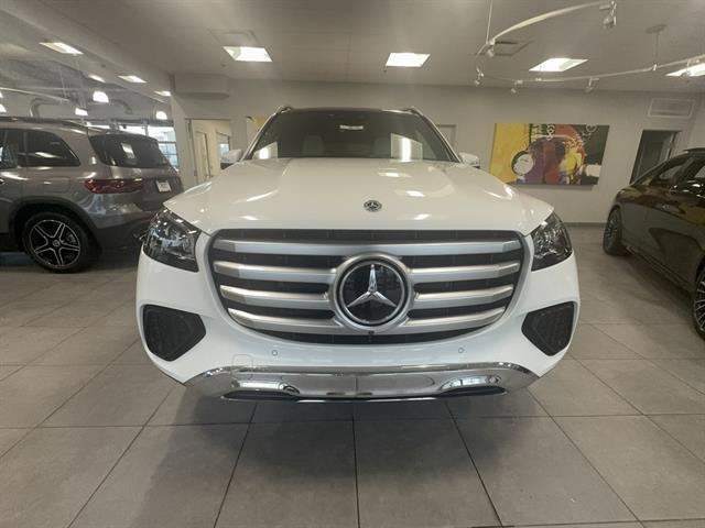 new 2025 Mercedes-Benz GLS 450 car, priced at $92,325