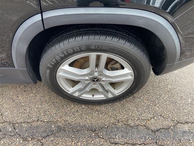 used 2020 Mercedes-Benz GLB 250 car, priced at $24,327