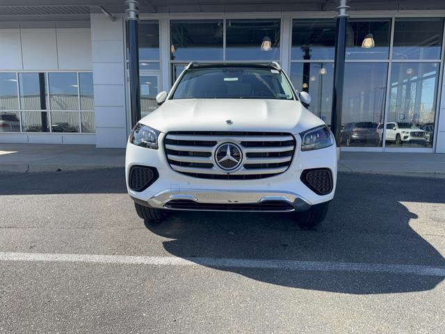 new 2026 Mercedes-Benz GLS 450 car, priced at $95,925