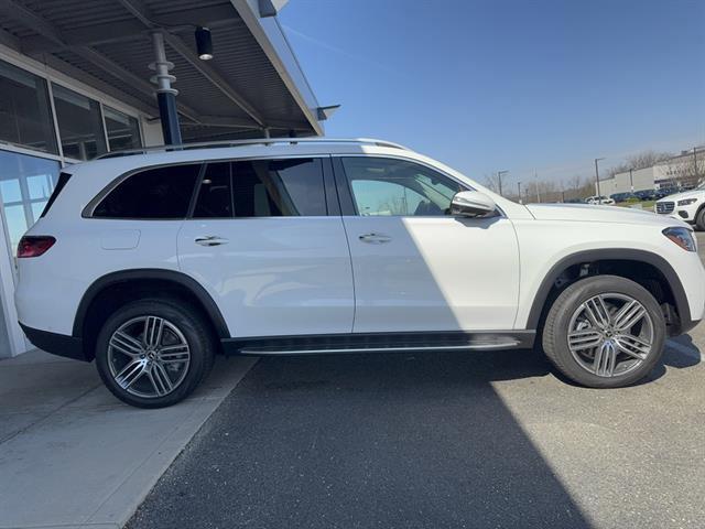 new 2026 Mercedes-Benz GLS 450 car, priced at $95,925