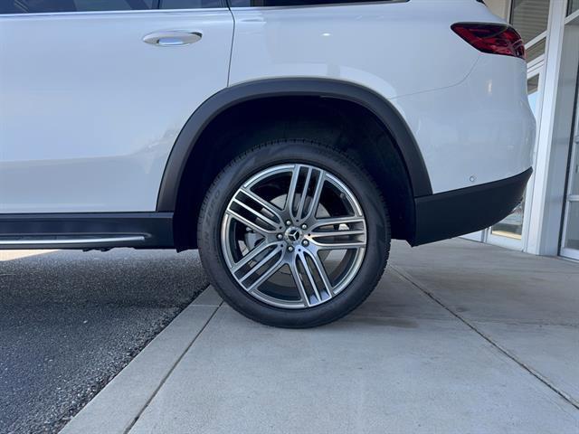 new 2026 Mercedes-Benz GLS 450 car, priced at $95,925