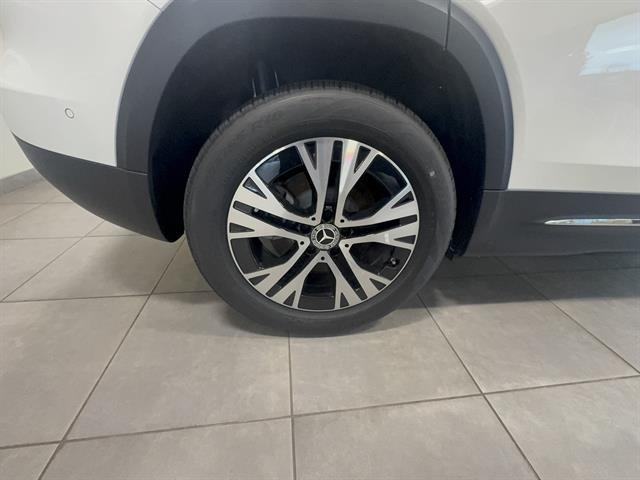 new 2025 Mercedes-Benz GLB 250 car, priced at $52,700