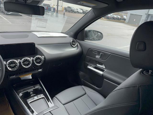 new 2026 Mercedes-Benz GLA 250 car, priced at $47,885