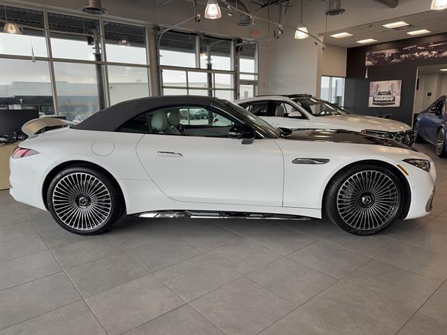 new 2026 Mercedes-Benz Maybach SL 680 Monogram Series car, priced at $239,250