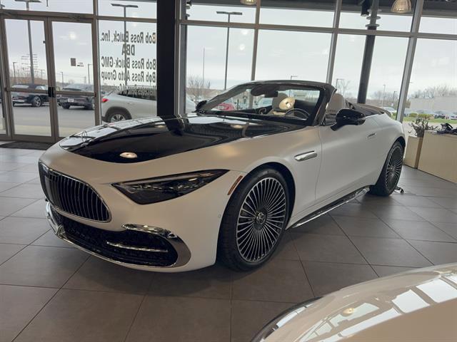 new 2026 Mercedes-Benz Maybach SL 680 Monogram Series car, priced at $239,250