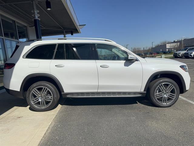 new 2026 Mercedes-Benz GLS 450 car, priced at $99,955