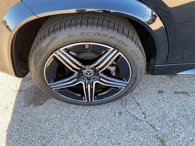 used 2025 Mercedes-Benz GLE 580 car, priced at $83,748