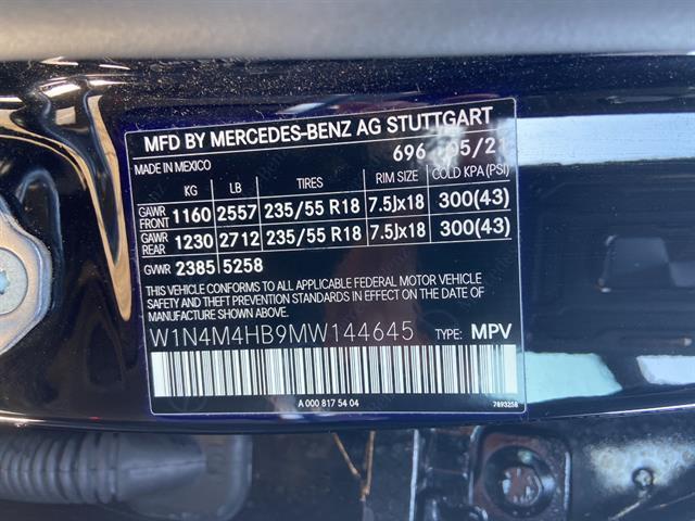used 2021 Mercedes-Benz GLB 250 car, priced at $27,595