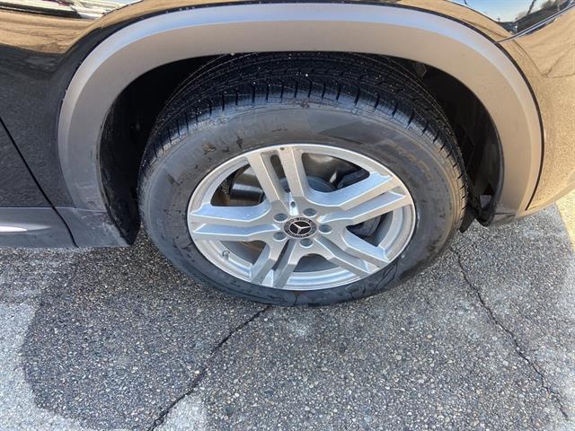 used 2021 Mercedes-Benz GLB 250 car, priced at $29,853