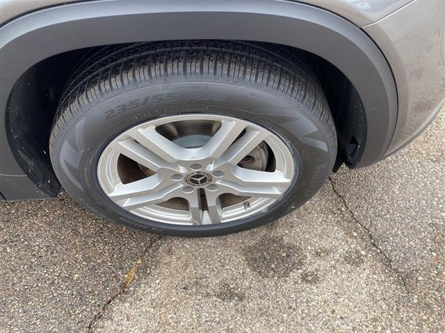 used 2022 Mercedes-Benz GLB 250 car, priced at $32,880