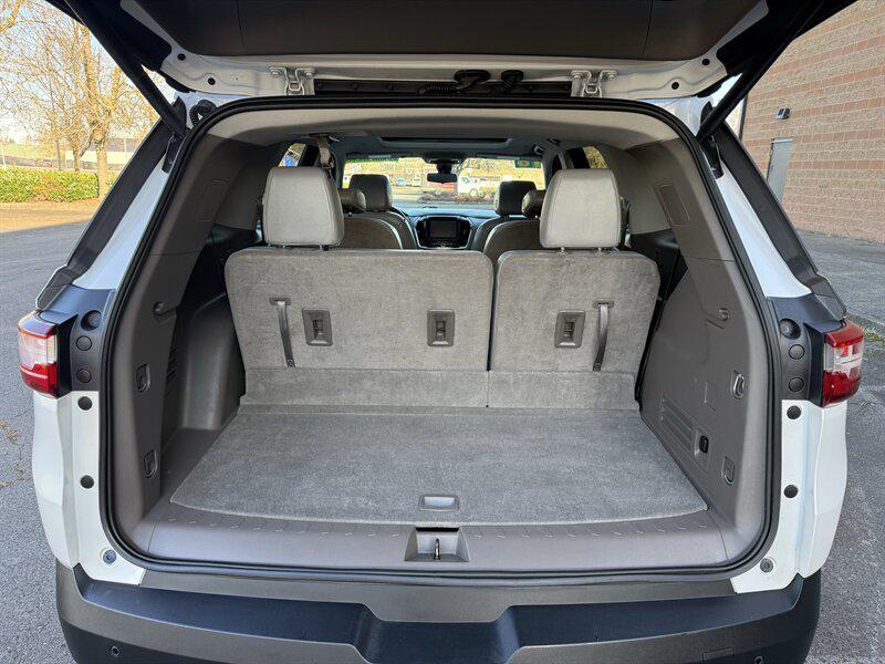 used 2018 Chevrolet Traverse car, priced at $15,995