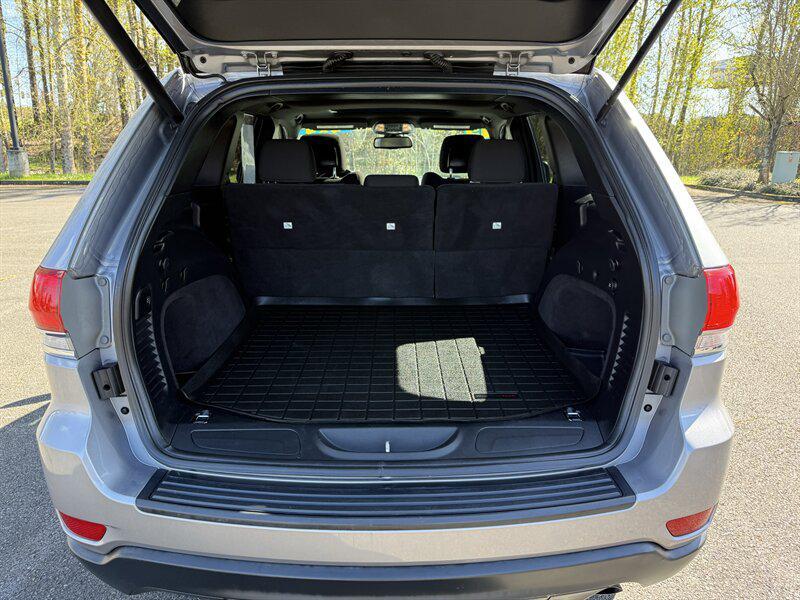 used 2015 Jeep Grand Cherokee car, priced at $13,995