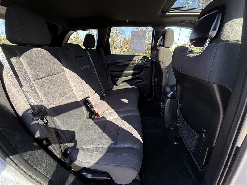 used 2015 Jeep Grand Cherokee car, priced at $13,995