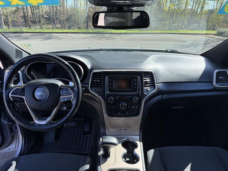 used 2015 Jeep Grand Cherokee car, priced at $13,995