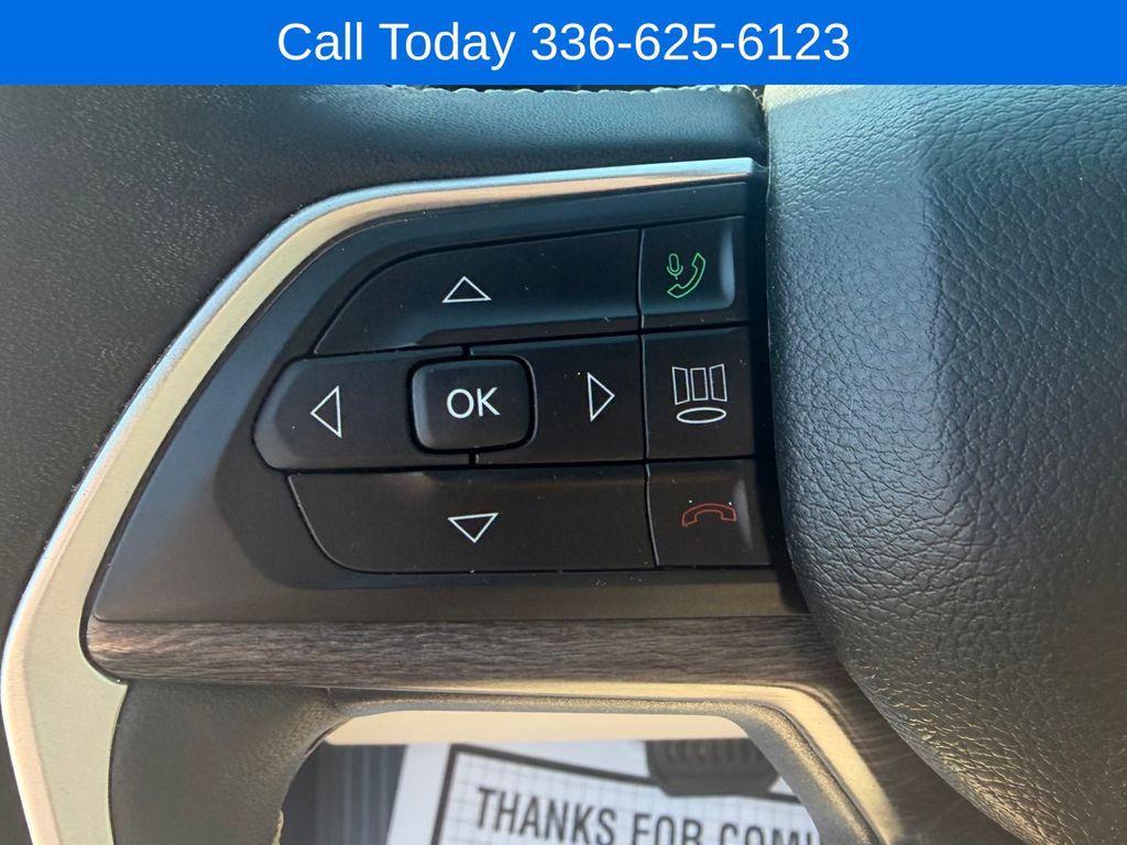 used 2023 Jeep Grand Cherokee car, priced at $27,784