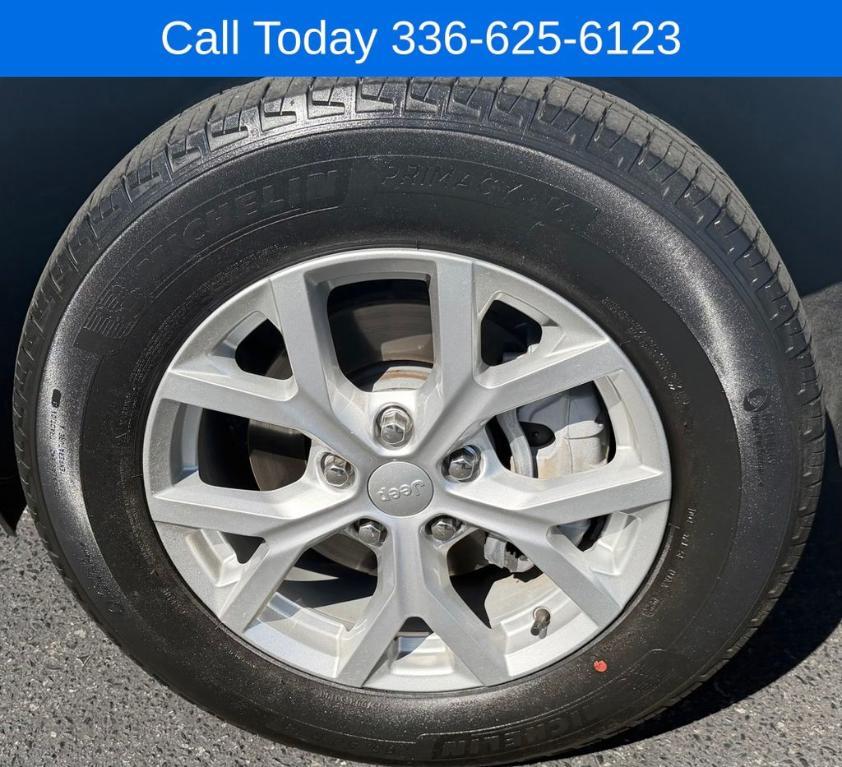 used 2023 Jeep Grand Cherokee car, priced at $27,784