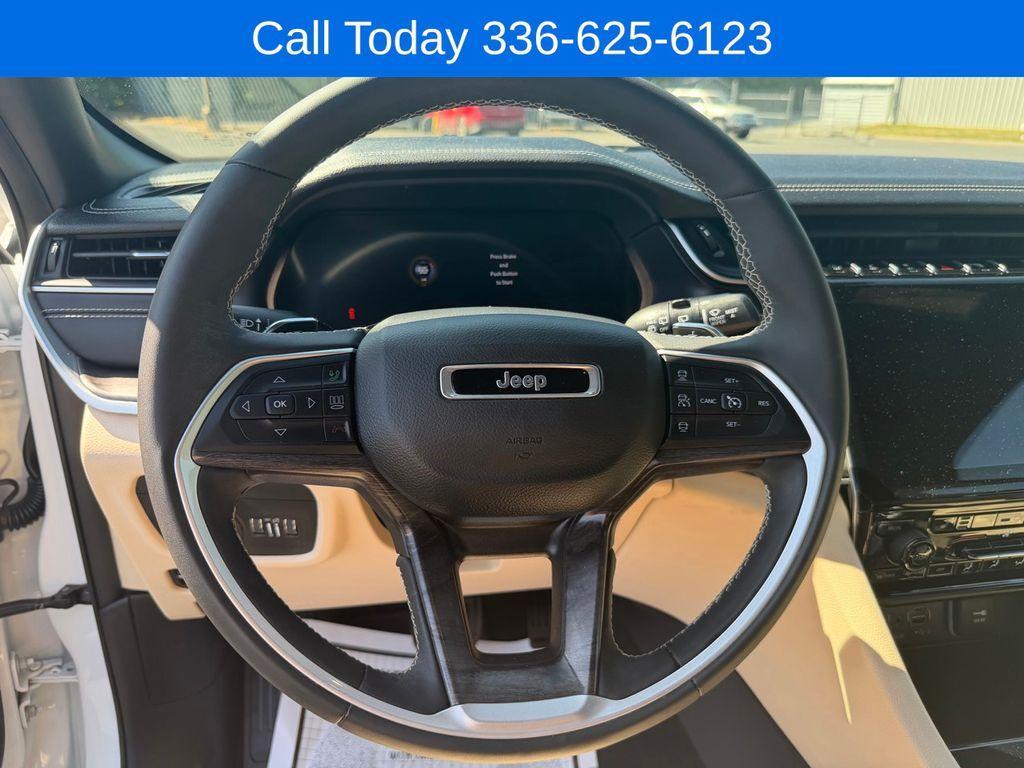 used 2023 Jeep Grand Cherokee car, priced at $27,784