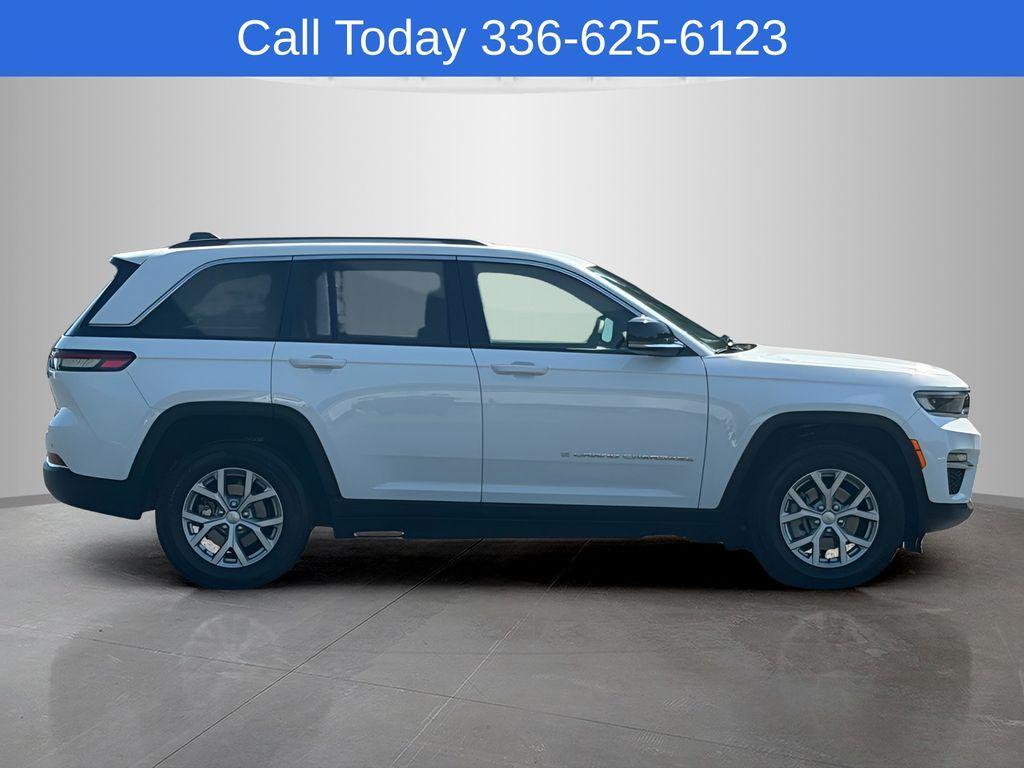 used 2023 Jeep Grand Cherokee car, priced at $27,784