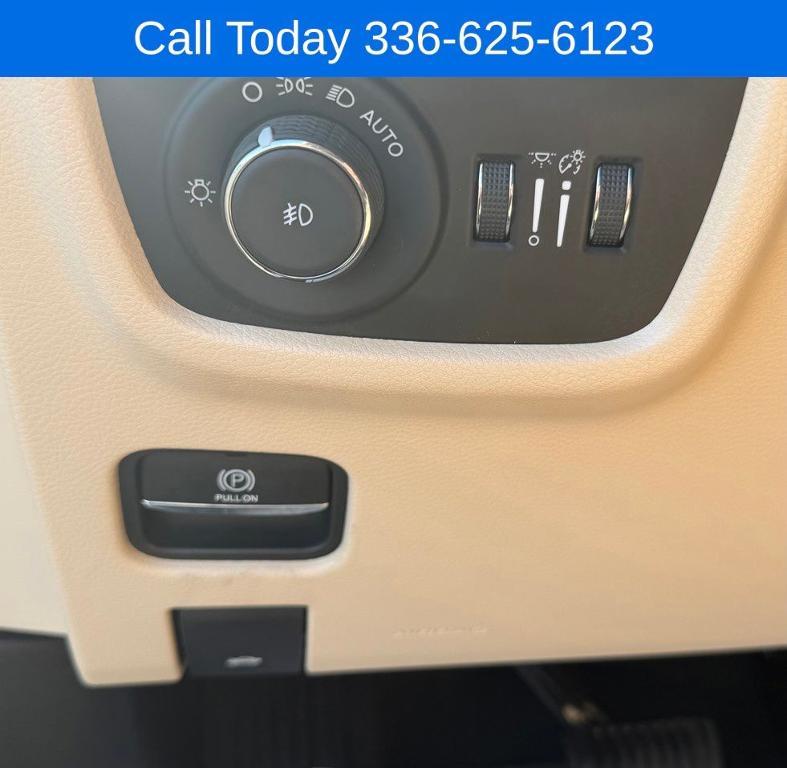 used 2023 Jeep Grand Cherokee car, priced at $27,784